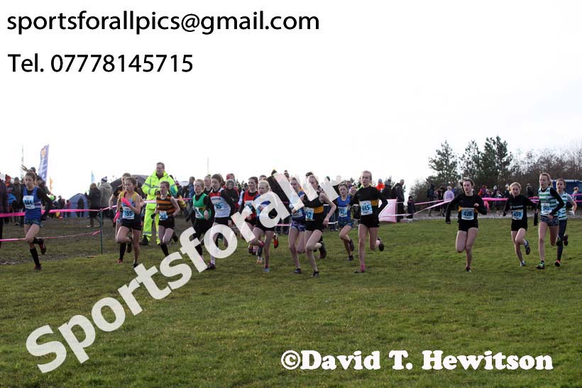 Girls under-15s Start Fitness NEHL, Herrington Country Park, near Sunderland. Photo:  David T. Hewitson/Sports for All Pics